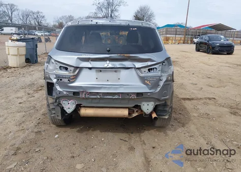 2017 Mitsubishi Outlander Sport 2.4 Se z USA, uszkodzony, nr VIN JA4AP3AW0HZ021906